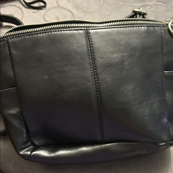 LA Express Black faux Leather Bag with Silver Accents - Picture 7 of 7